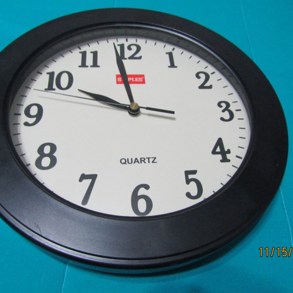 Clock - Picture 2 of 3